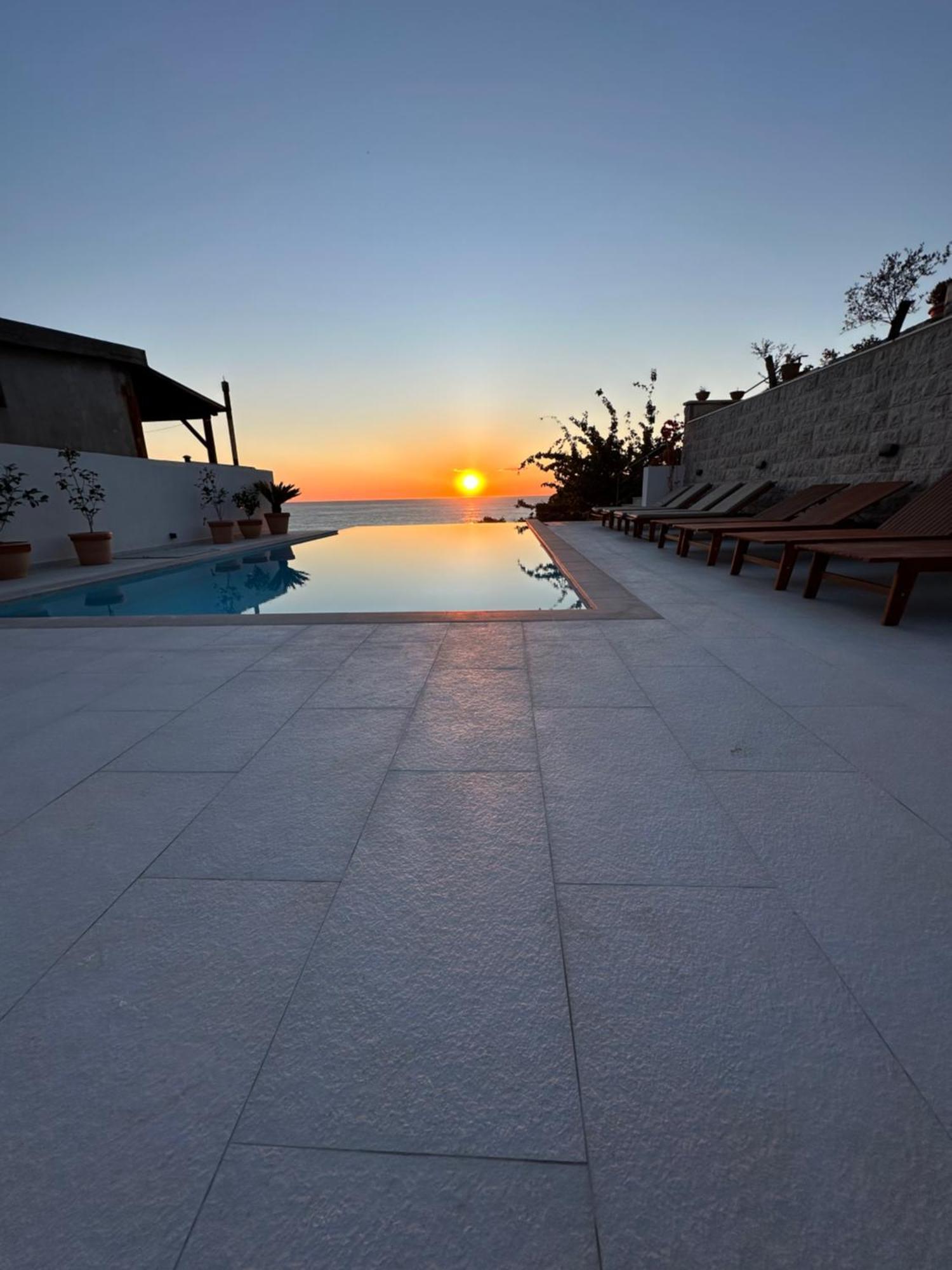Apartments Blue Heaven Улцинь Экстерьер фото