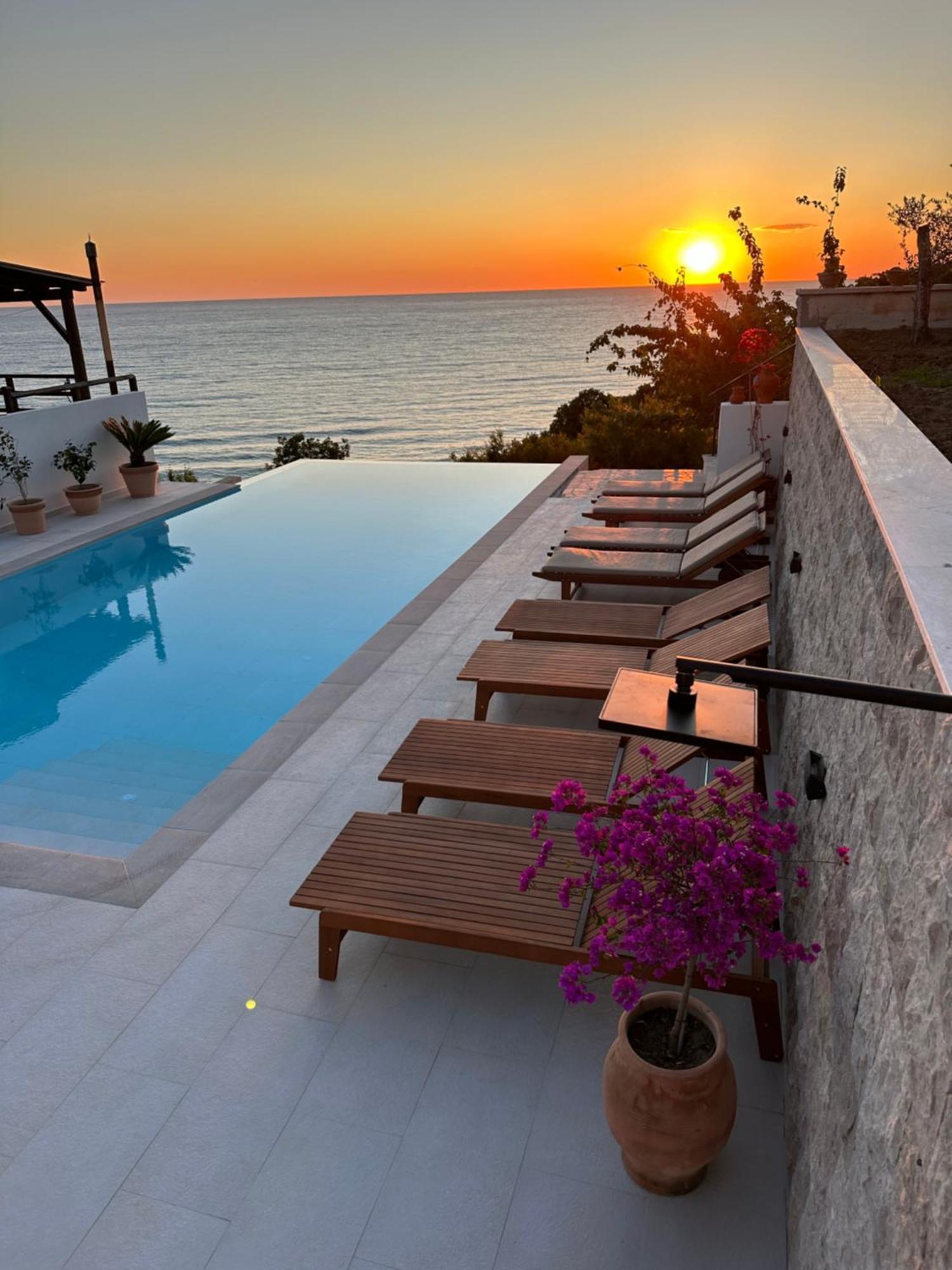 Apartments Blue Heaven Улцинь Экстерьер фото