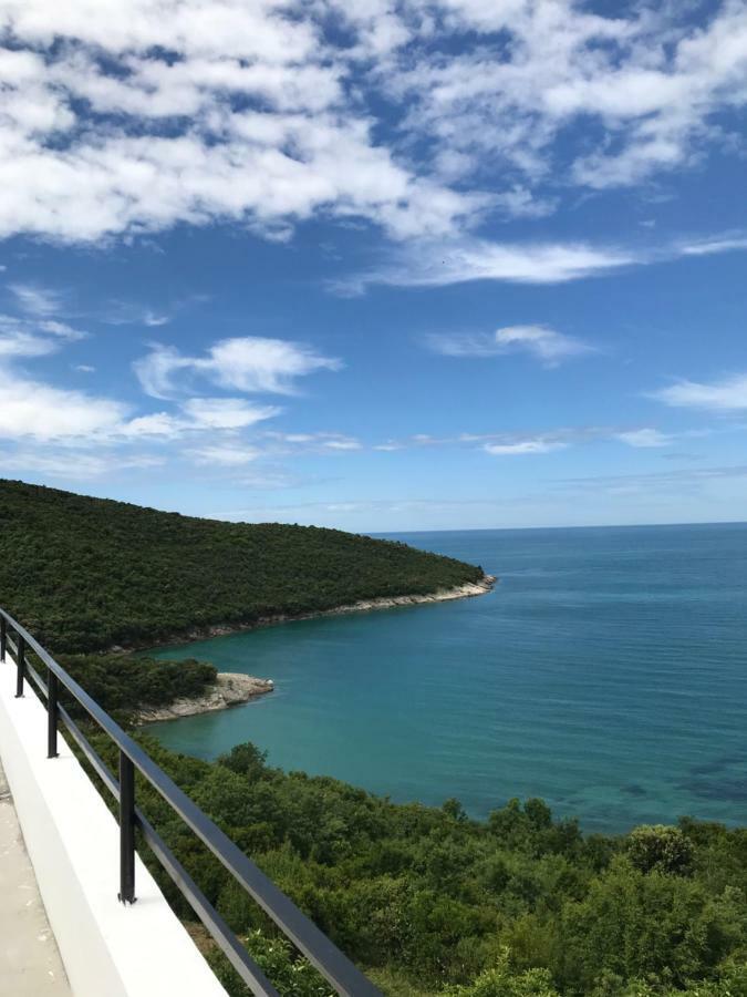 Apartments Blue Heaven Улцинь Экстерьер фото